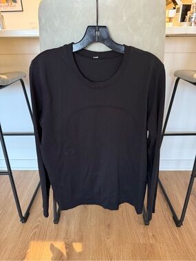 Lululemon Swiftly tech long sleeve shirt